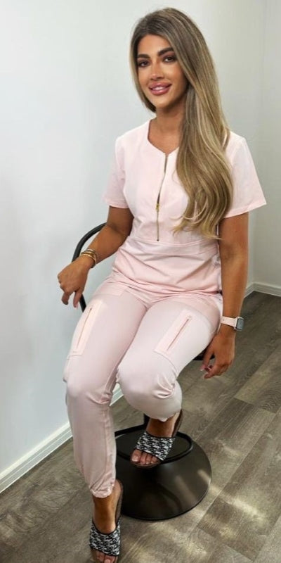 THE MARGO SCRUB SET (BABY PINK)