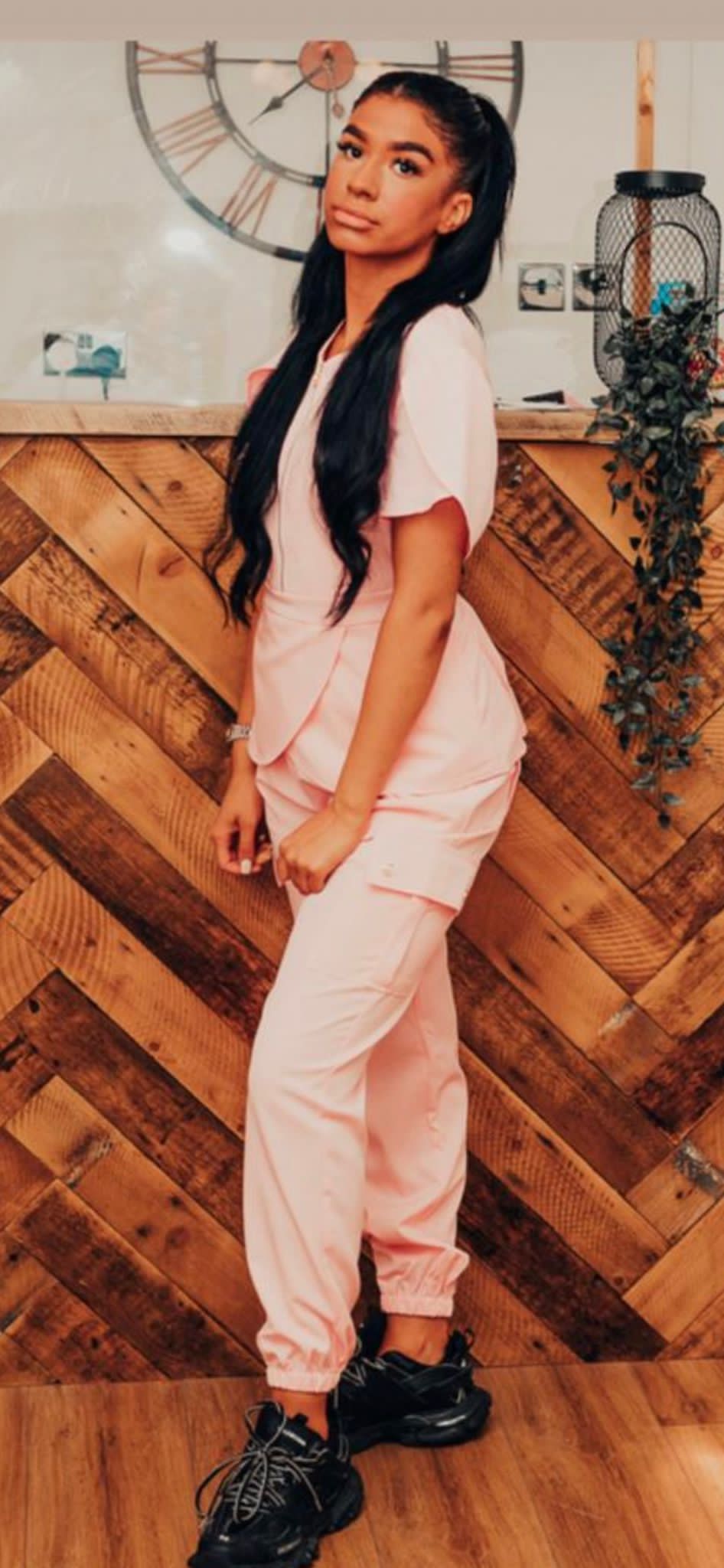THE BELLE LUXURY SCRUB SET (BABY PINK) - JOGGER TROUSERS