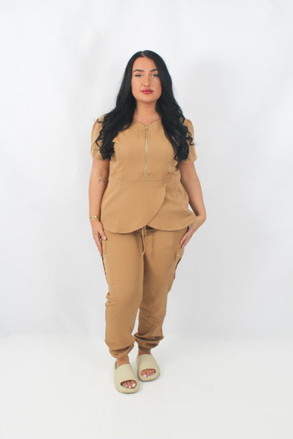 THE BELLE LUXURY SCRUB SET (TOFFEE) - JOGGER TROUSERS