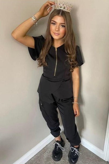 THE BELLE LUXURY SCRUB SET (BLACK) - JOGGER TROUSERS